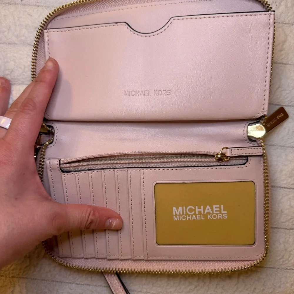 Michael Kors Blush Leather Wristlet